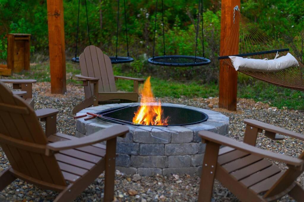 Willa Under The Stars - Secluded, Hot Tub, Firepit, Games Broken Bow Zewnętrze zdjęcie