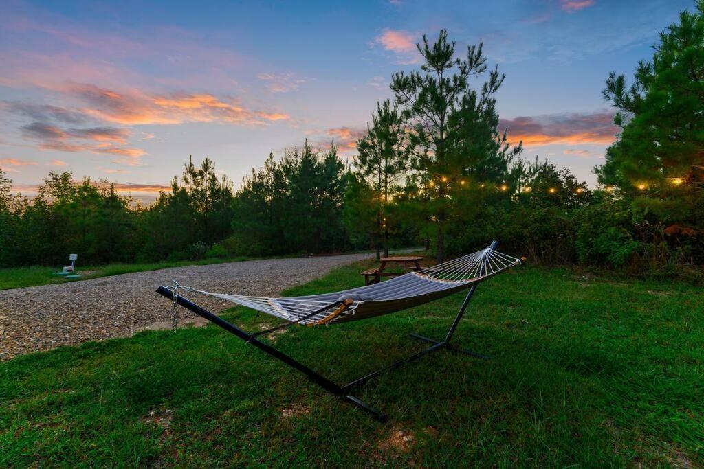Willa Under The Stars - Secluded, Hot Tub, Firepit, Games Broken Bow Zewnętrze zdjęcie
